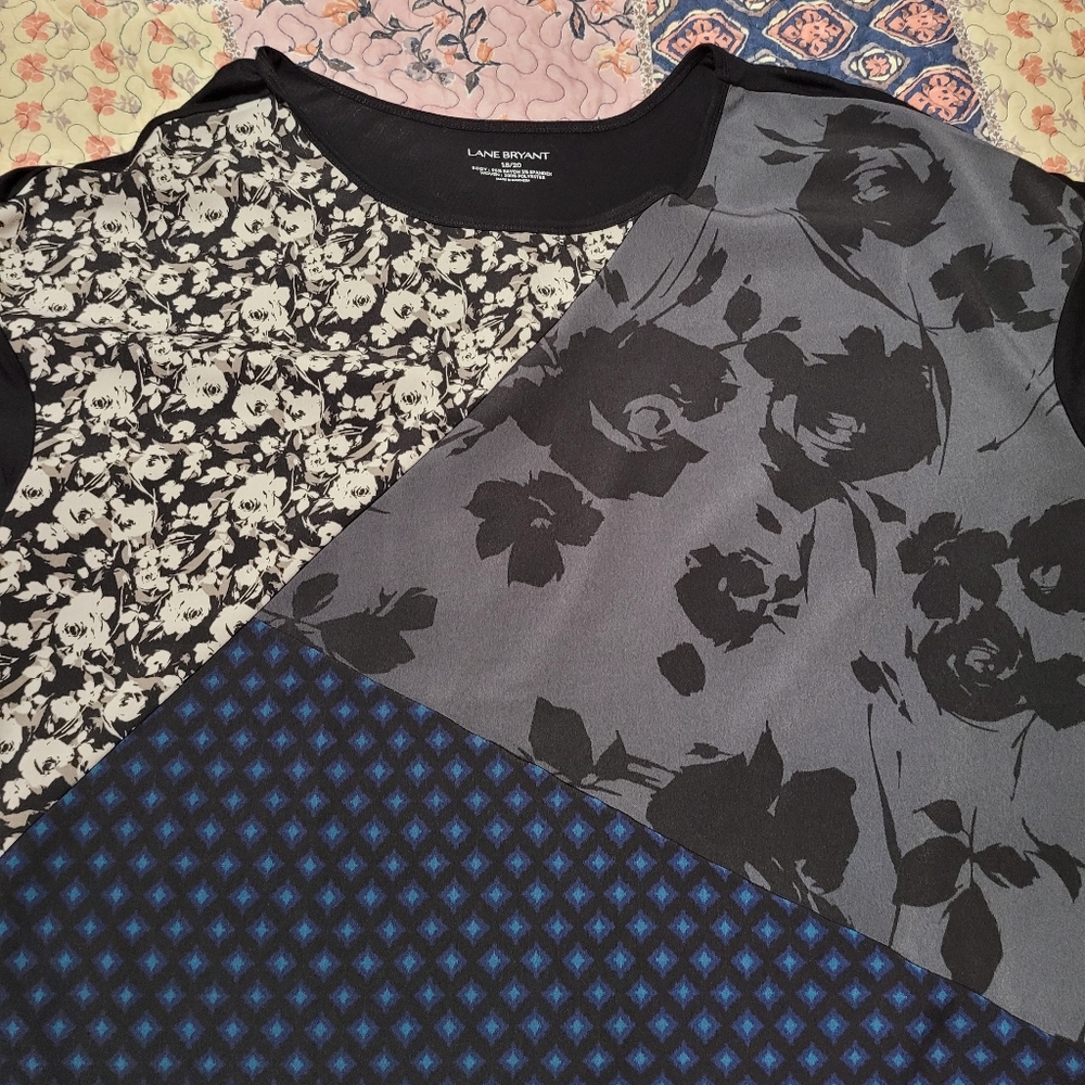 Lane Bryant short sleeve top